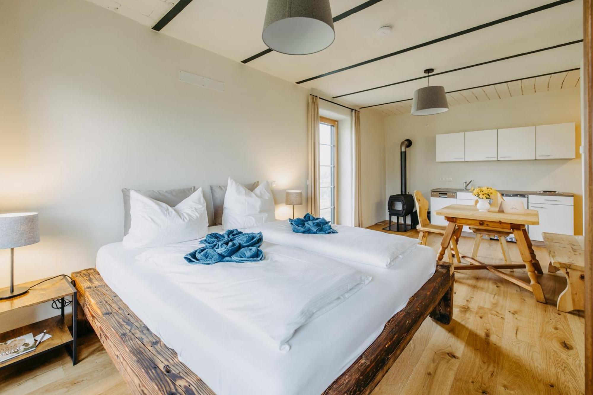 Kaeferberghof Im Burgenland, Komfortzimmer Mit Fruehstueck, Bed & Breakfast, Urlaub Am Bauernhof Eltendorf Esterno foto